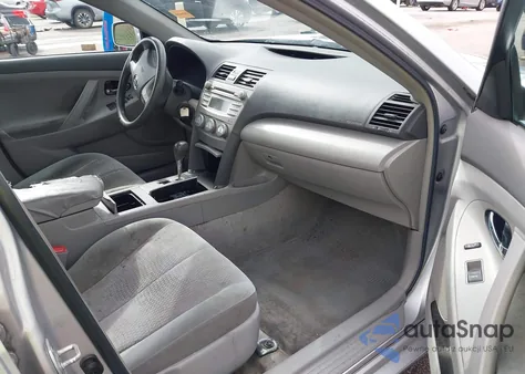 2011 Toyota Camry Le z USA, uszkodzony, nr VIN 4T1BF3EK0BU211368